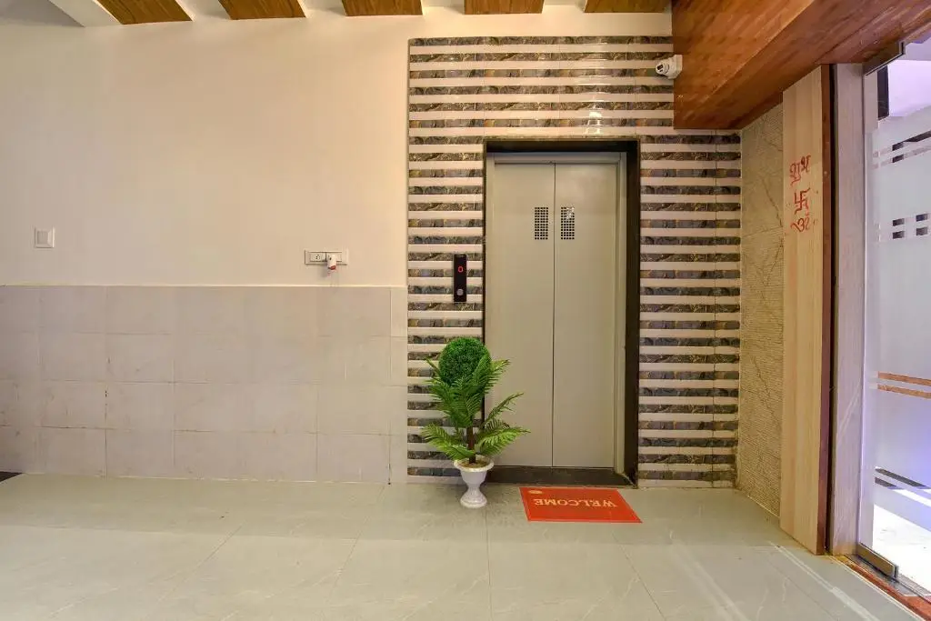 Fabhotel Dev Palace — фото 1