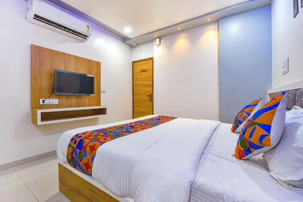 Ахмедабад: Fabhotel Dev Palace