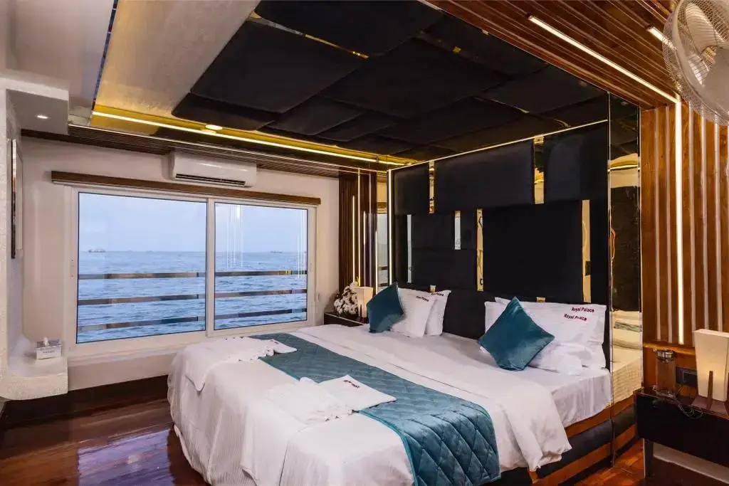Аллеппи: Cosy Houseboat