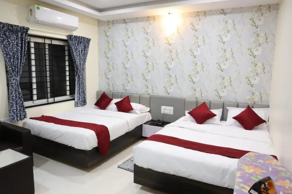Алюр: Sunshine International Boarding & Lodging