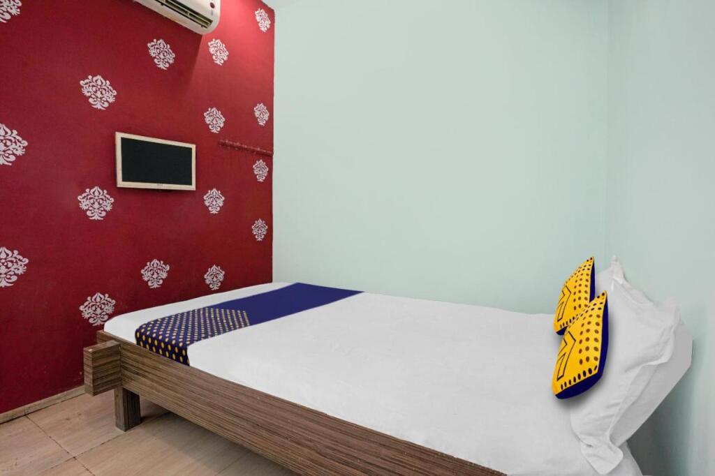 Аурангабад: SPOT ON 805052 Hotel Jay Maharashtra