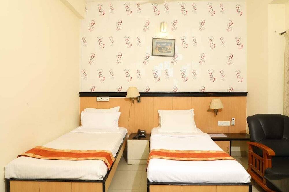 Салем: Hotel Shrie Shannth