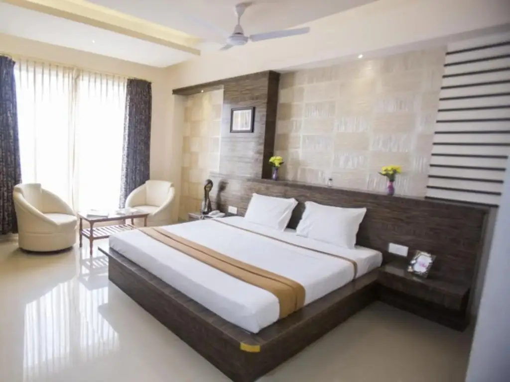 Салем: Hotel AMRs Evvergreen