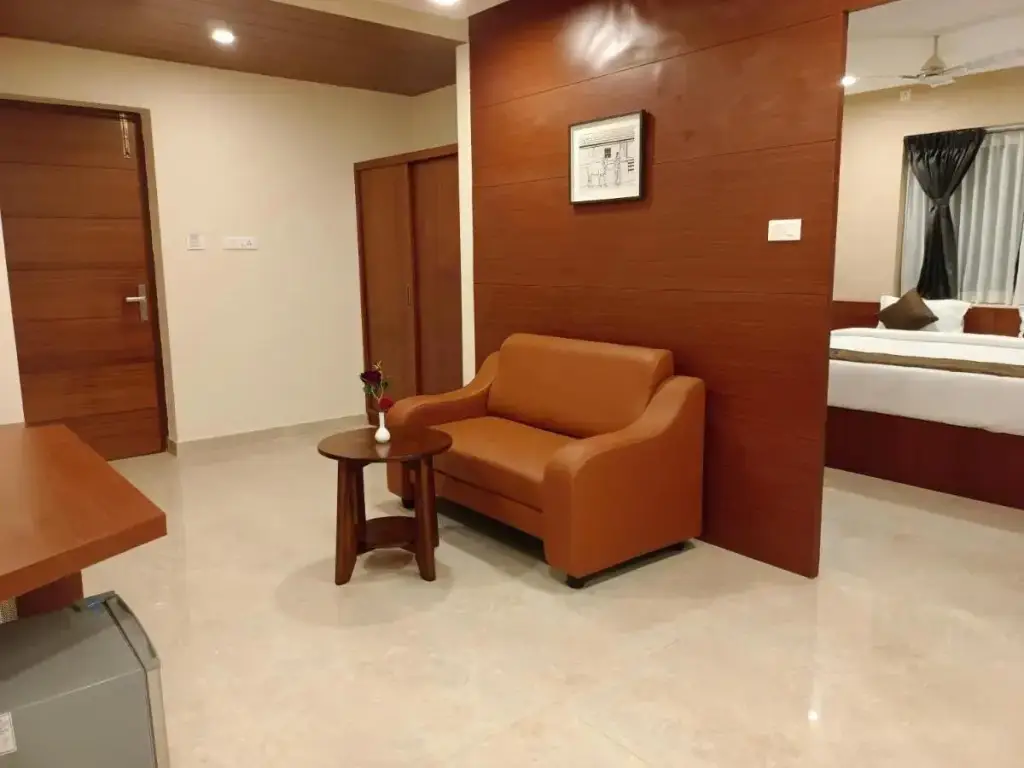Салем: Cliff View Resort