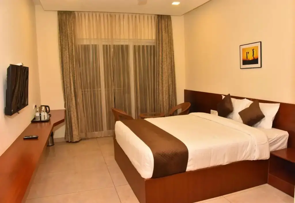 Салем: Cliff View Resort