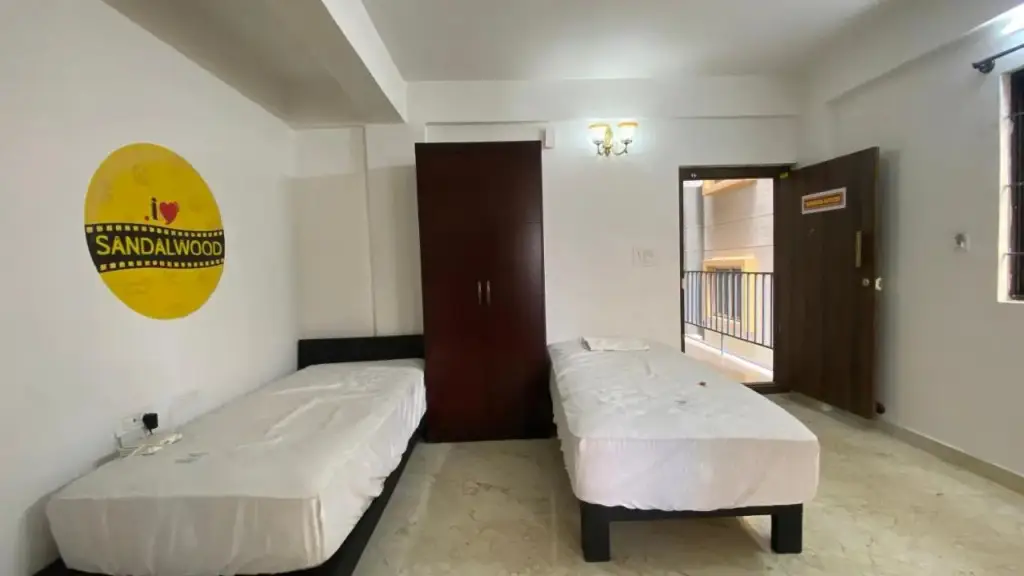Бангалор: Co-Live Royal Homes C Suites Business Hotels