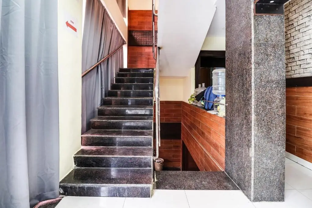 Бангалор: Oyo Hkh Homes Near Royal Meenakshi Mall