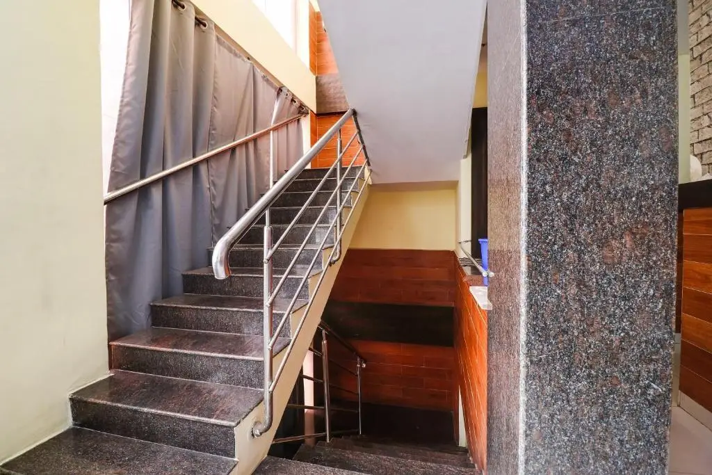 Бангалор: Oyo Hkh Homes Near Royal Meenakshi Mall