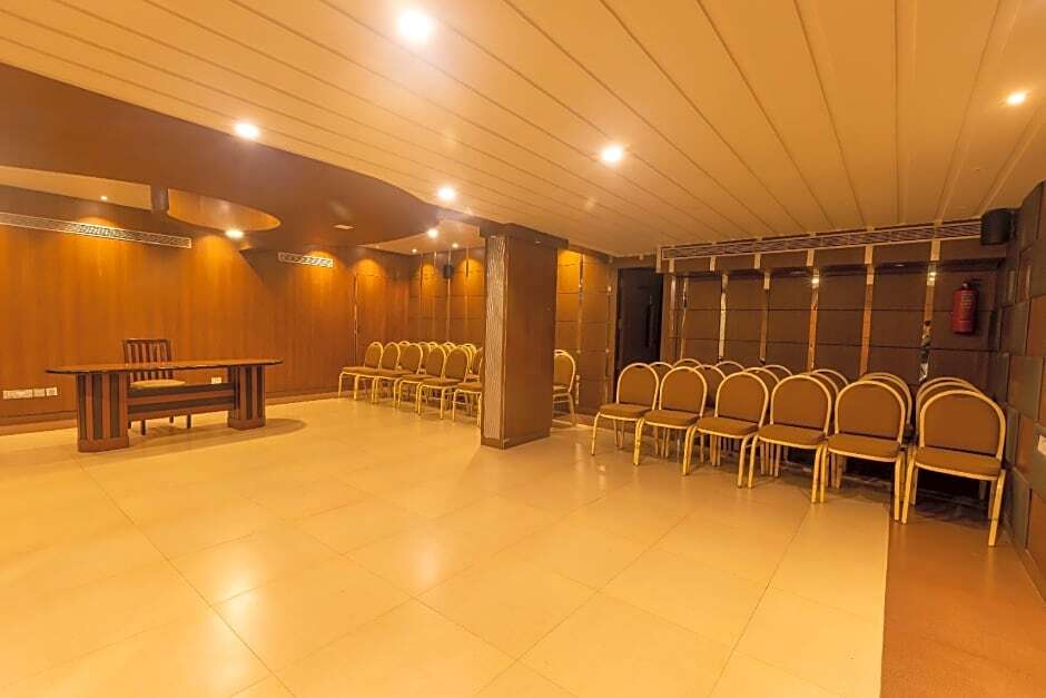 Бангалор: Krishinton Suites