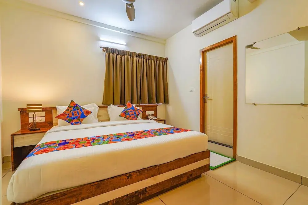 Бангалор: FabHotel Shakthi Suites