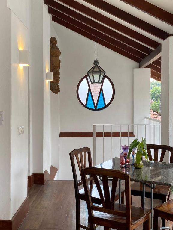 Коччи: The Baron's Villa by The Malabar Escapes