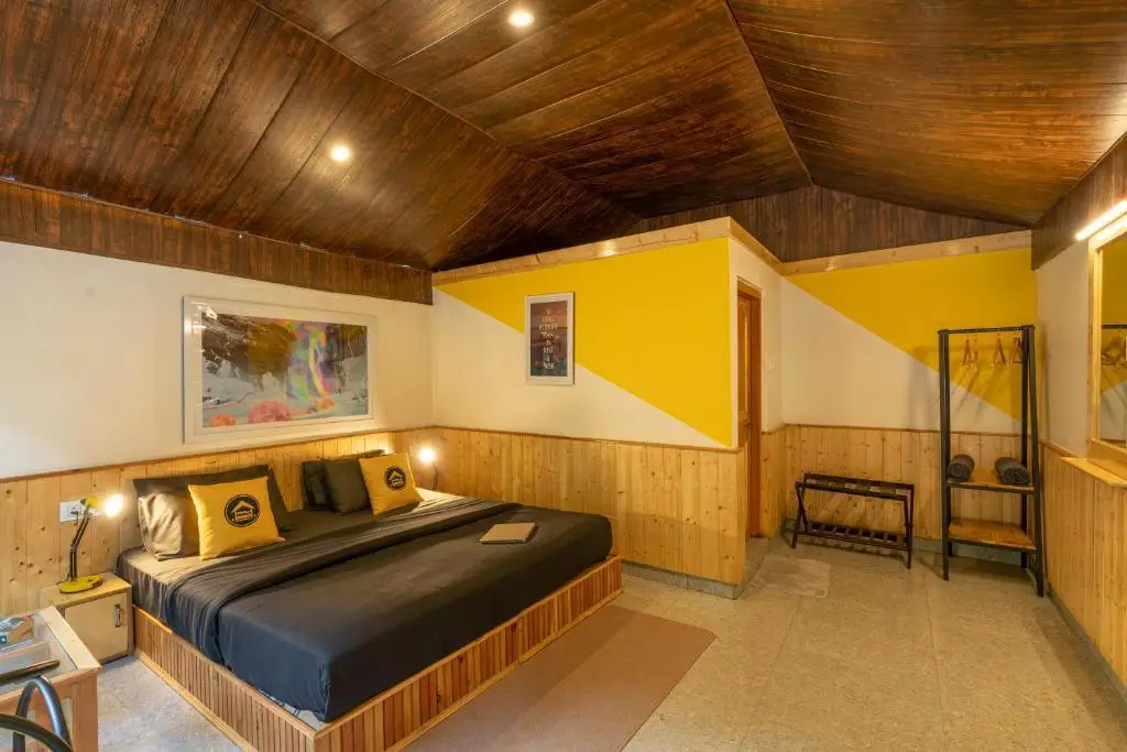 Касоль: The Hosteller Kasol Riverside