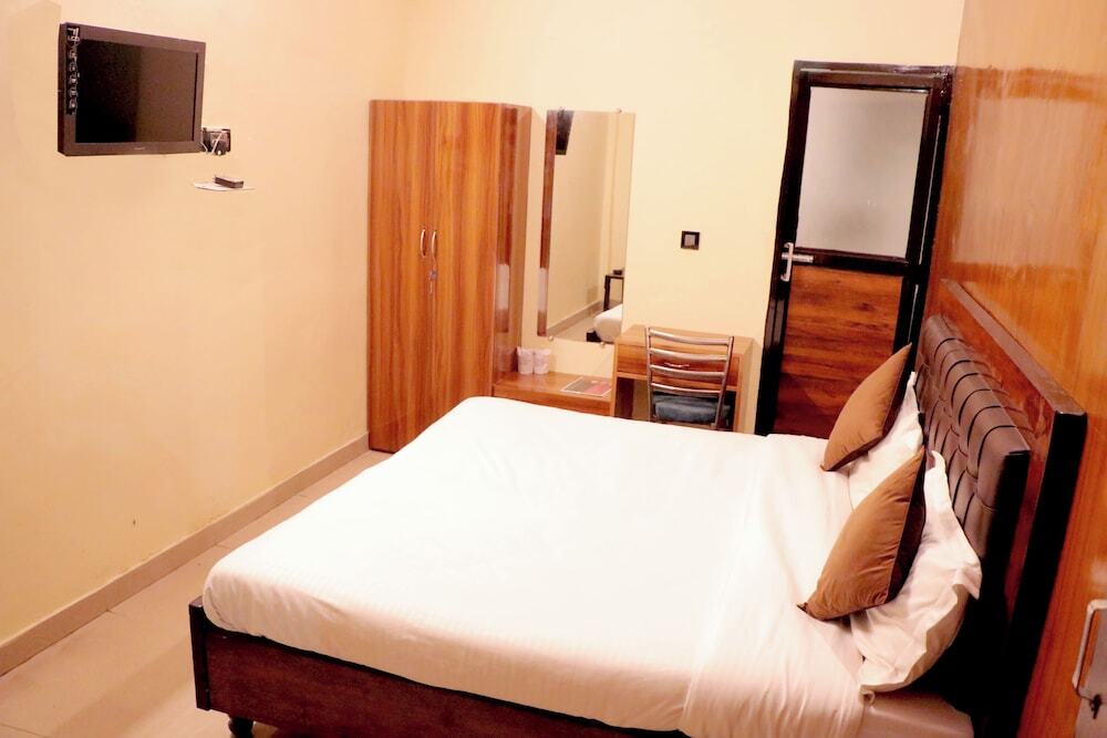 Биджнор: Hotel Rajat Residency