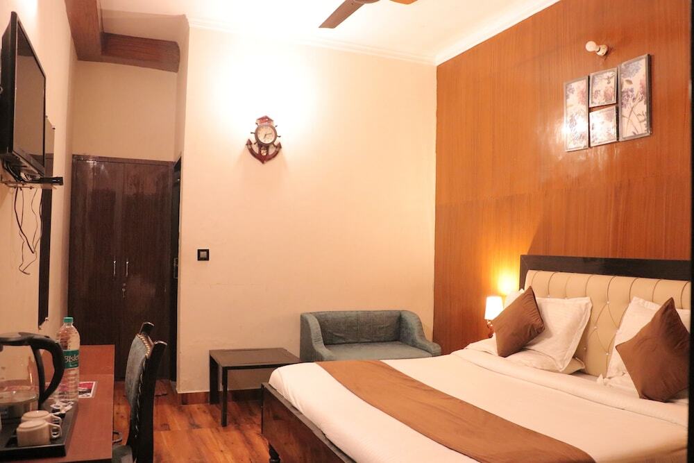 Биджнор: Hotel Rajat Residency
