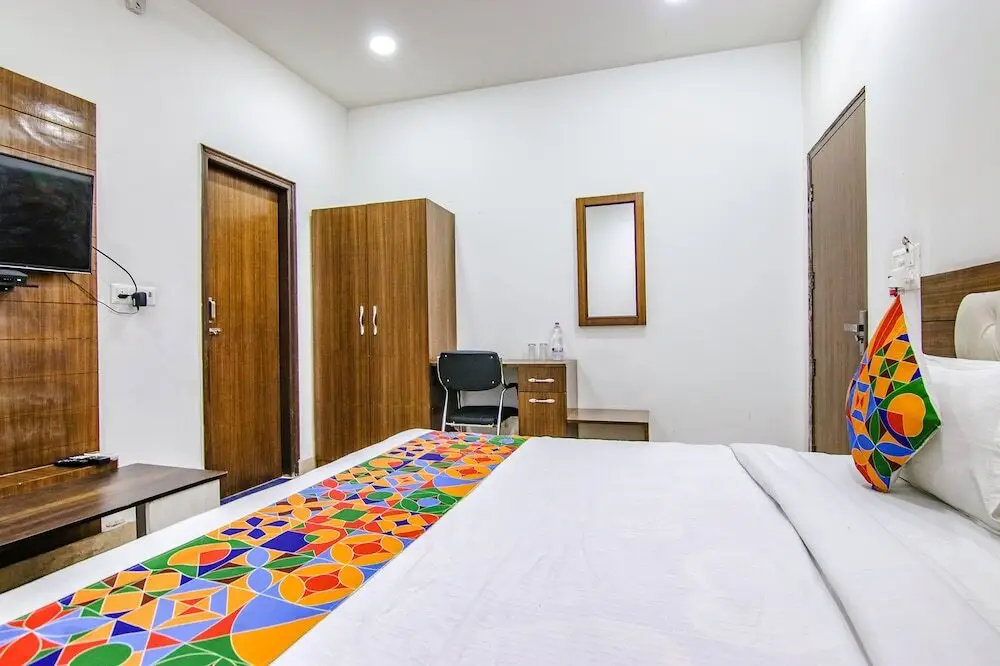 Бахадрабад: Fabhotel The Orient