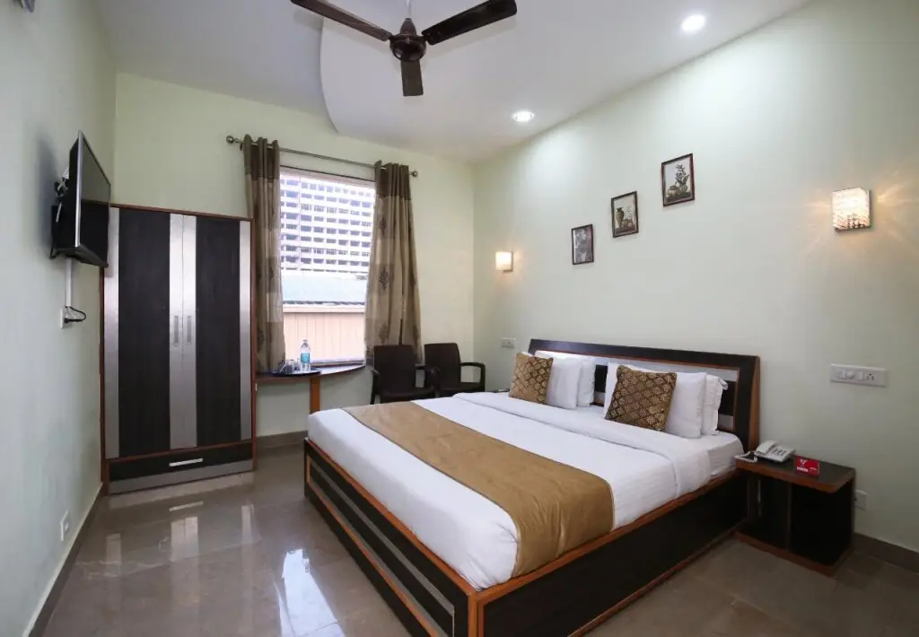 Зиракпур: FabHotel Burj