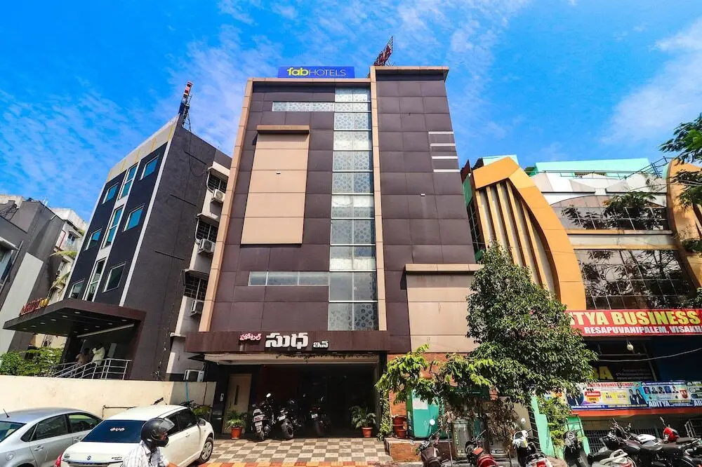 Fabhotel Sudha Inn — фото 1