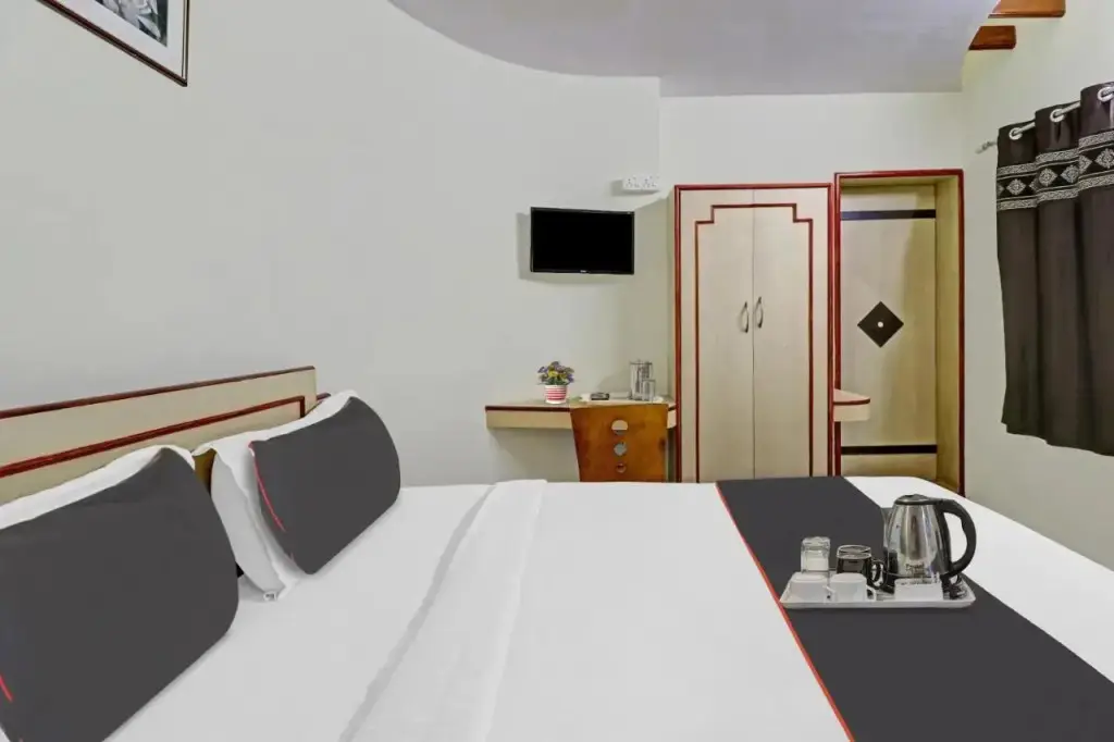 Бангалор: OYO Collection O 16107 N R Residency