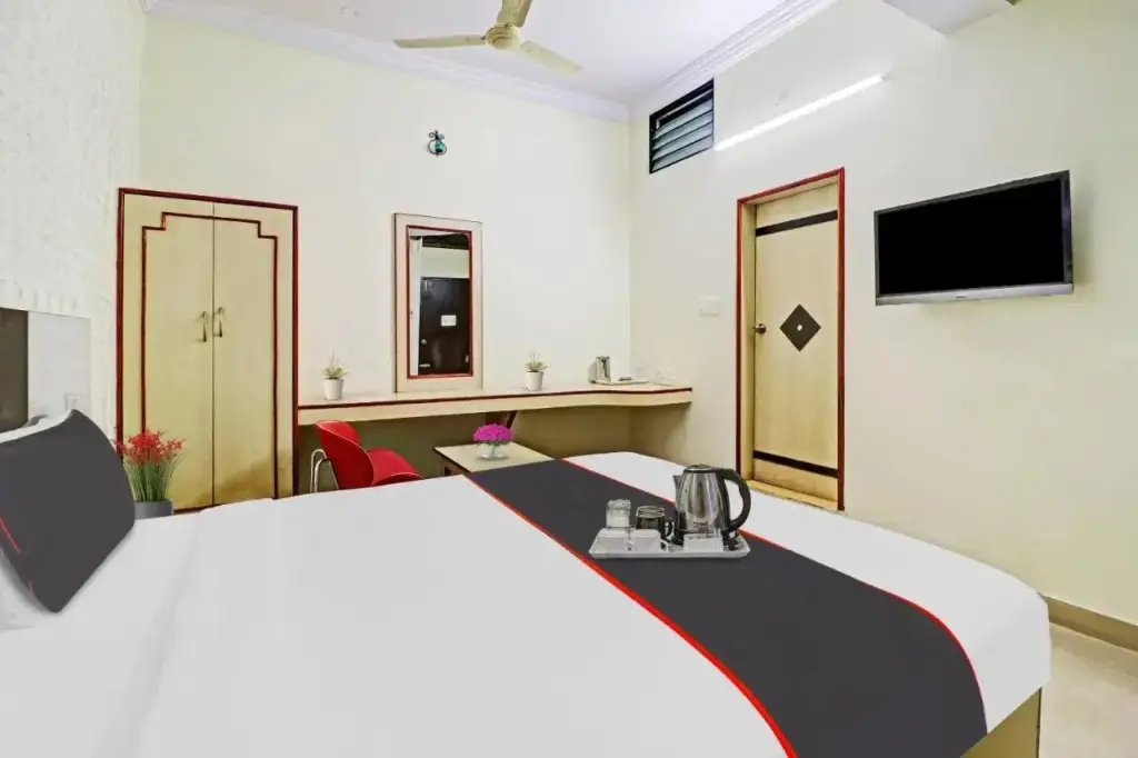 Бангалор: OYO Collection O 16107 N R Residency