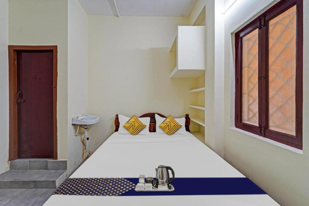 Вилуппурам: SPOT ON 701147 Sri Sakthi Guest House