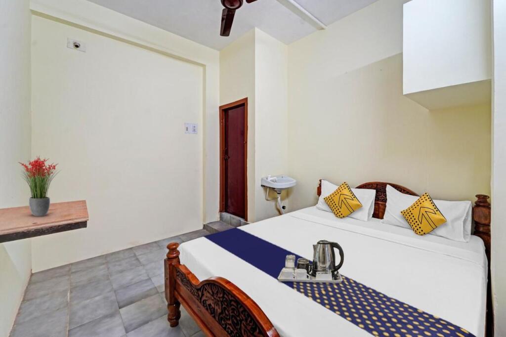 Вилуппурам: SPOT ON 701147 Sri Sakthi Guest House