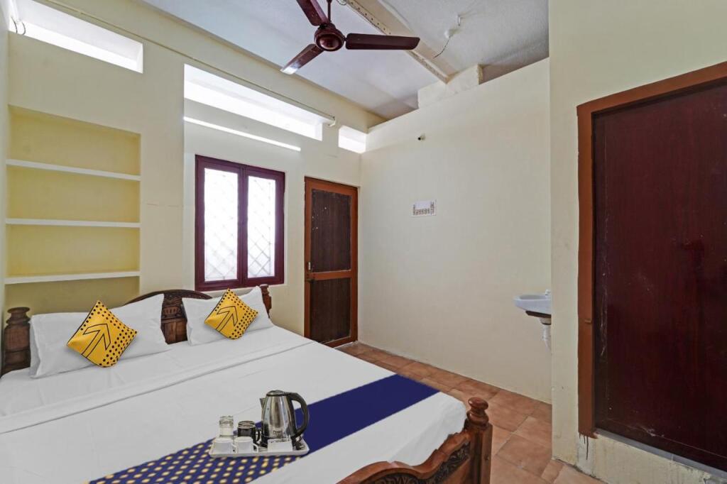 Вилуппурам: SPOT ON 701147 Sri Sakthi Guest House