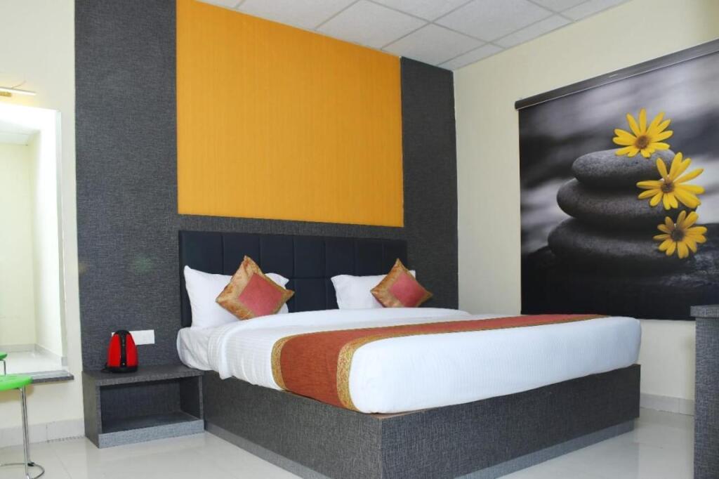 Варанаси: Hotel Tridev Grand