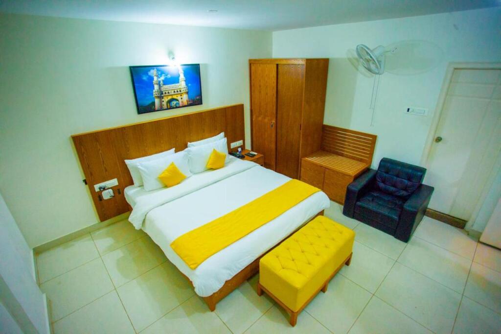 Бангалор: Northern Suites @ E Block