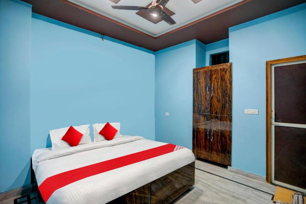 Барейлли: OYO Flagship 702327 D.S. Guest House
