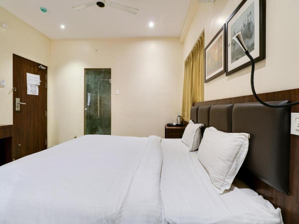 Висакхапатнам: Townhouse 1174 Hotel Cool River