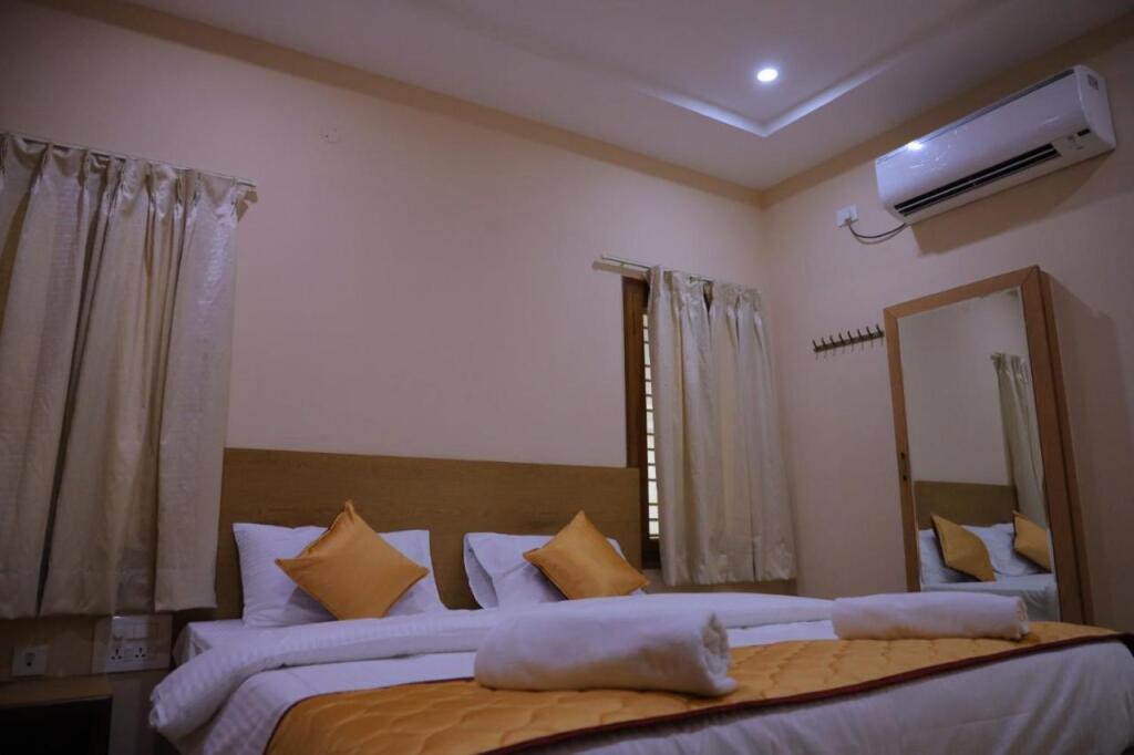 Тирупати: Padma Homes Stay