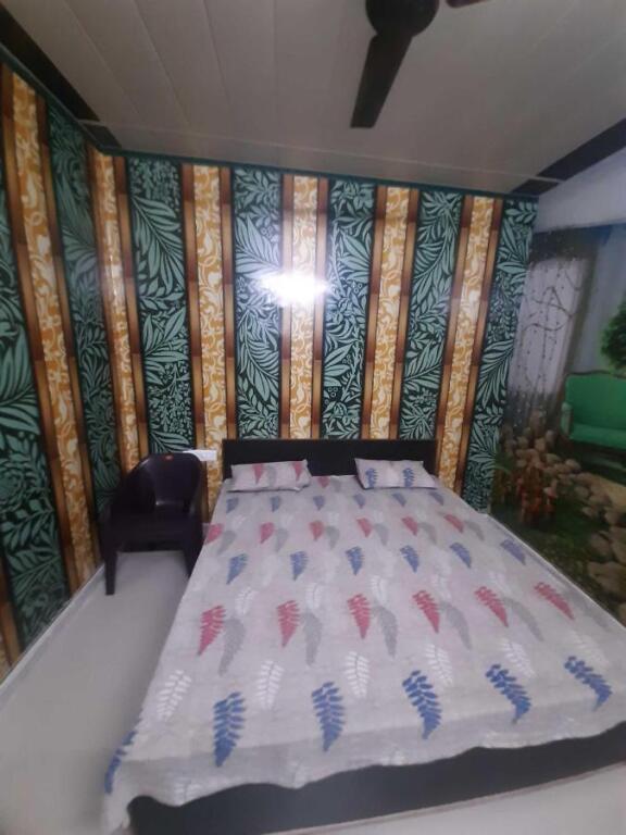 Бивани: OYO 90776 Radhika Guest House
