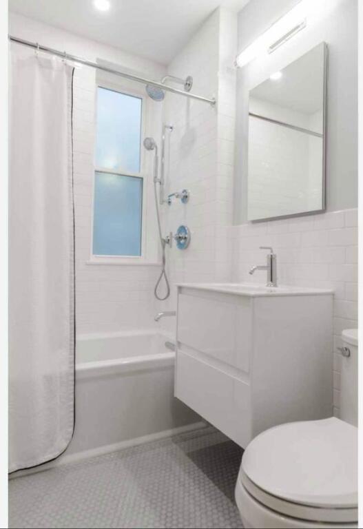 Бхопал: OYO 807842 Hotel Shree Radhe