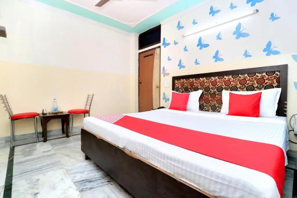 Чандигарх: OYO Flagship 701551 Hotel New Diamond