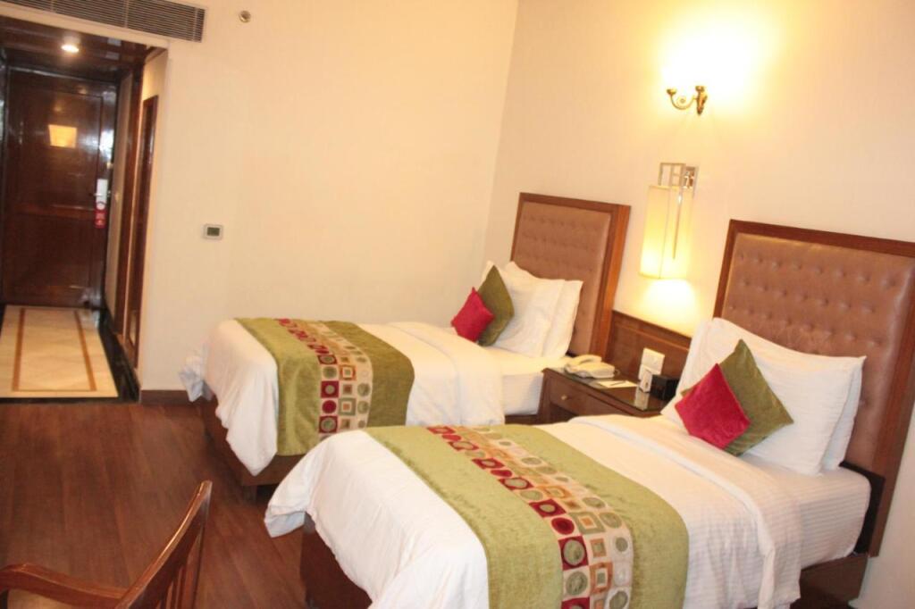 Амритсар: Golden Tulip Grand Legacy