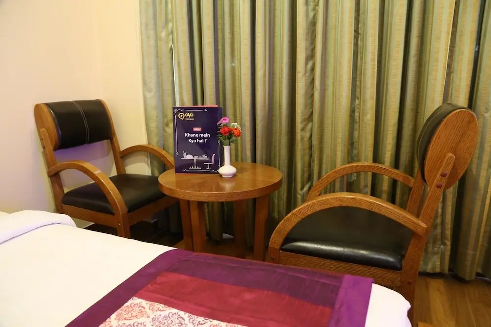 Бадди: OYO Premium Baddi Nalagarh Highway