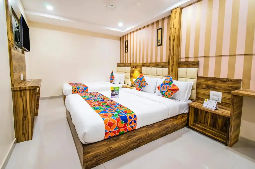 Мумбаи: Orange Suites By FabHotel