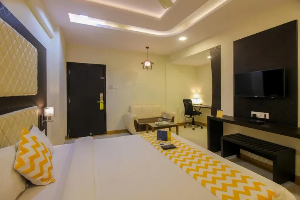 Тхане: Hotel Times Square by FabHotels