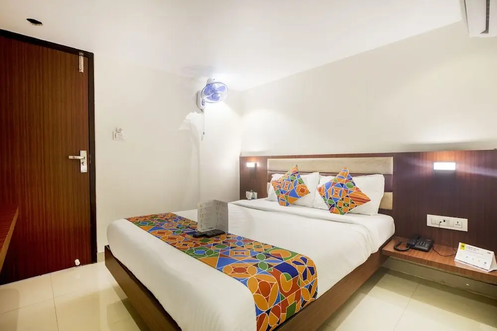 Мумбаи: Castle Inn by FabHotels
