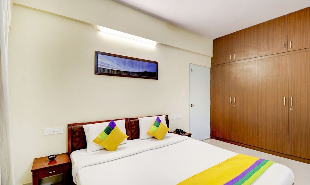 Бангалор: Eden Suites Service Apartments by Treebo