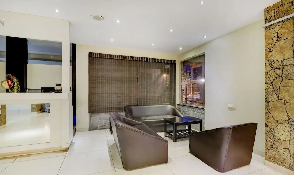 Бангалор: Eden Suites Service Apartments by Treebo