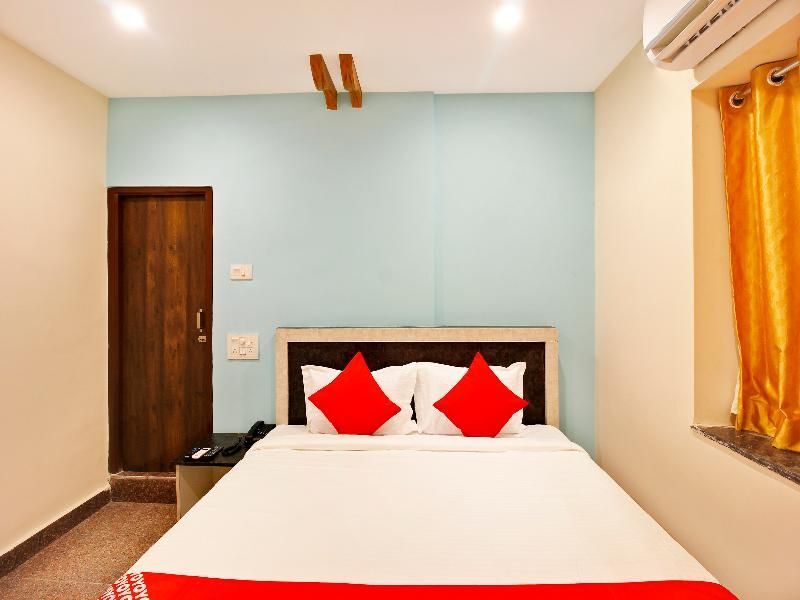Секундерабад: Oyo 23543 Hotel Vaishnavi