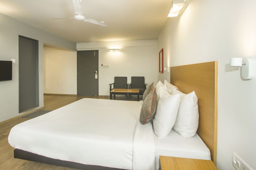 Мумбаи: OYO Townhouse 21 Bombay Exhibition Centre