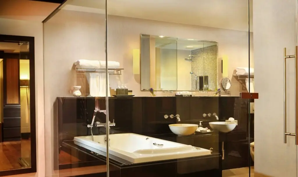 Нью-Дели: Dusit Devarana New Delhi