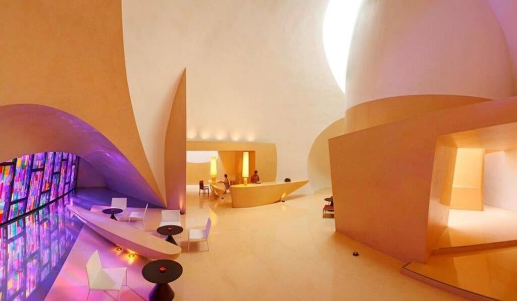 Нью-Дели: Dusit Devarana New Delhi