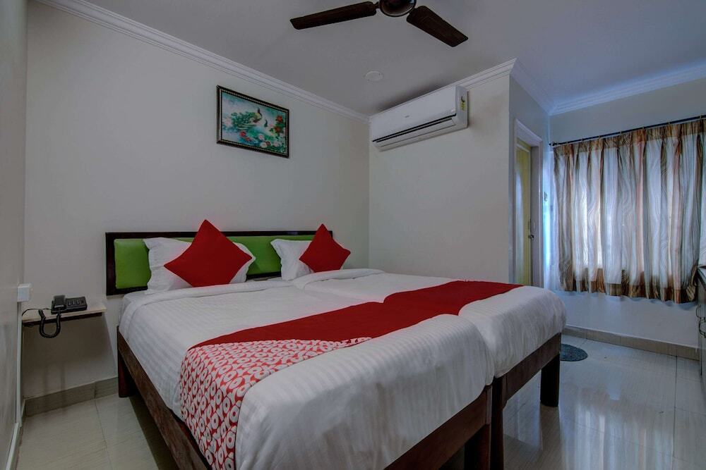 Висакхапатнам: Oyo 14323 Anupama Hotel