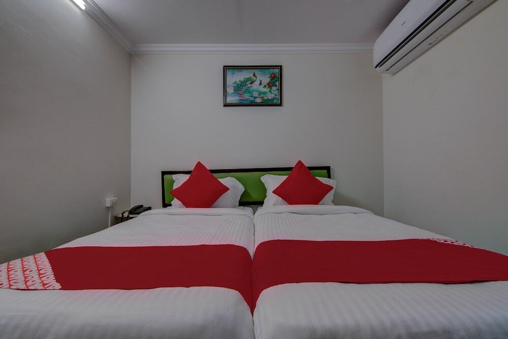 Висакхапатнам: Oyo 14323 Anupama Hotel