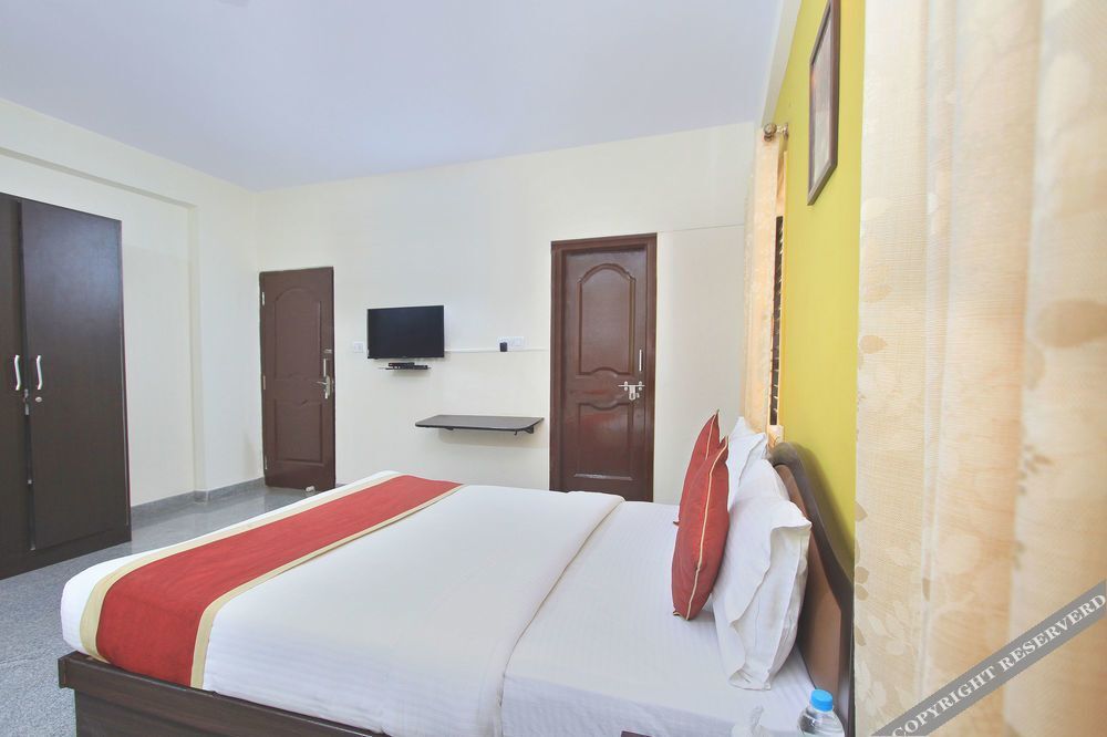 Бангалор: Oyo 6633 The Banjaara Suites