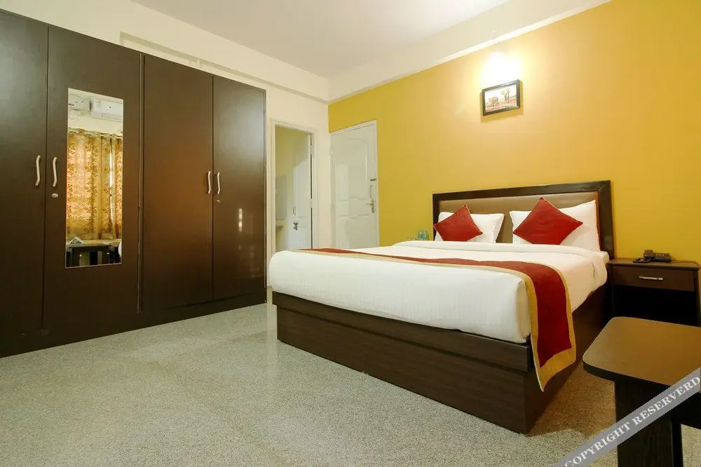 Бангалор: Oyo 6633 The Banjaara Suites