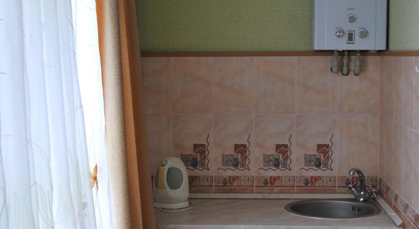 Алушта: Guest House Antarius